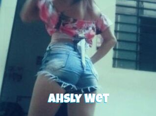 Ahsly_Wet