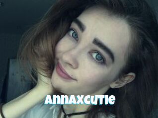 AnnaXCutie Miss Gros Seins