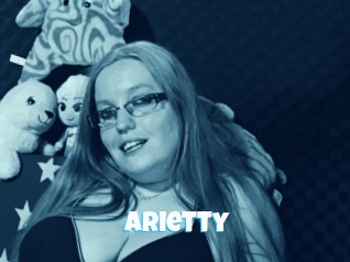 Arietty Miss Gros Seins