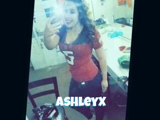 AshleyX Miss Gros Seins