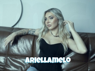 ariellamelo Miss Gros Seins