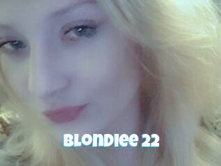 Blondiee_22