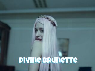 Divine_Brunette Miss Gros Seins