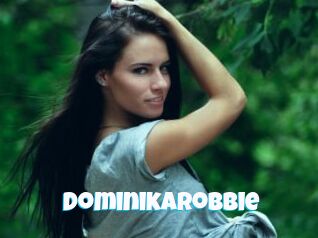 DominikaRobbie Miss Gros Seins