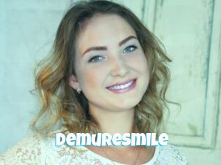 Demuresmile