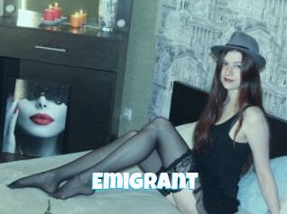 EmiGrant Miss Gros Seins