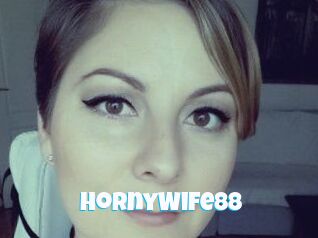 HornyWife88 Miss Gros Seins