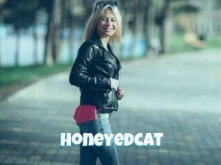 honeyedcat Miss Gros Seins