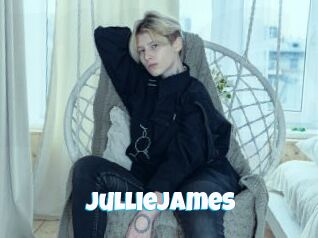JullieJames Miss Gros Seins
