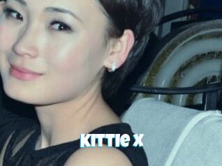 Kittie_X Miss Gros Seins