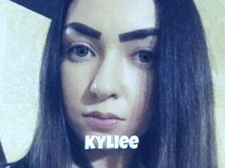 Kyliee_