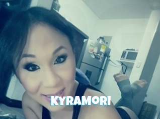 KyraMori Miss Gros Seins