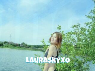 LauraSkyXO