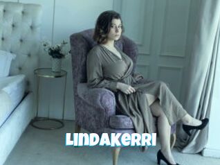 LindaKerri Miss Gros Seins