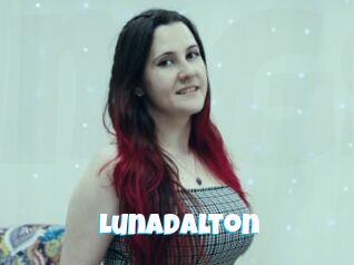 LunaDalton Miss Gros Seins
