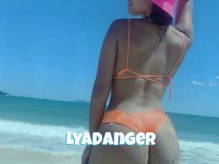 Lyadanger Miss Gros Seins
