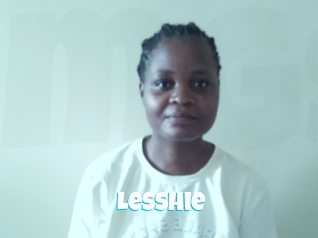 lesshie Miss Gros Seins