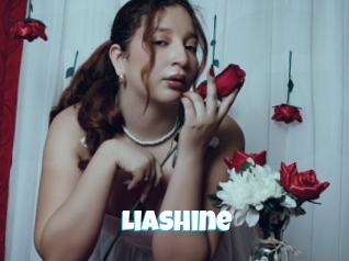liashine Miss Gros Seins