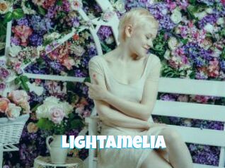 lightamelia Miss Gros Seins