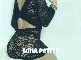 Luna_petite