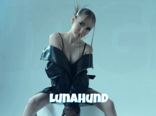 lunahund Miss Gros Seins