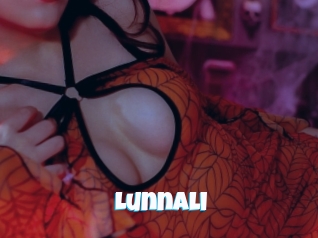 lunnali Miss Gros Seins