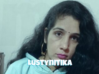 lustynitika Miss Gros Seins