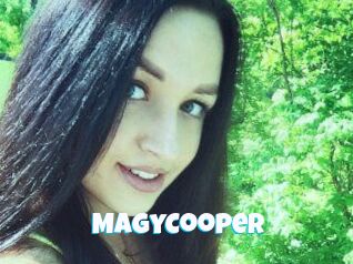 MagyCooper Miss Gros Seins