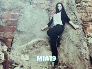 Mia19