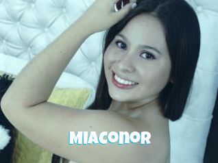 MiaConor Miss Gros Seins
