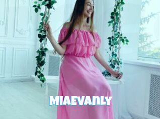 MiaEvanly