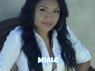 Mia_Le