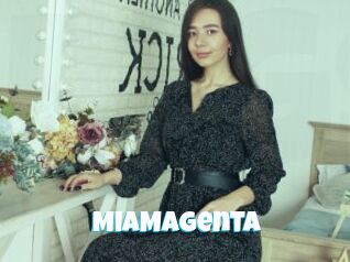 MiaMagenta
