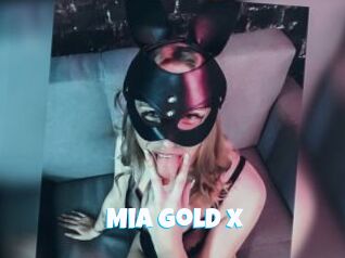 Mia_Gold_x