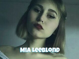 Mia_Leeblond