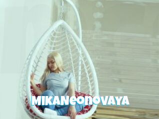 MikaNeonovaya Miss Gros Seins