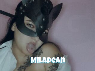 MilaDean Miss Gros Seins