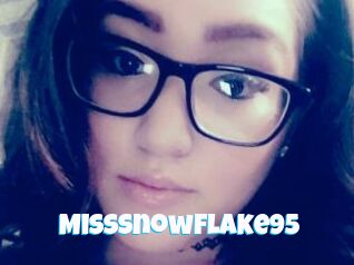 MissSnowflake95 Miss Gros Seins