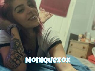 MoniqueXox Miss Gros Seins