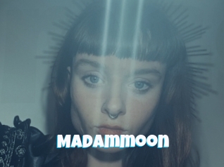 madammoon Miss Gros Seins