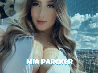 Mia_parcker