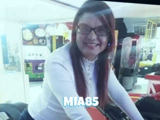Mia85