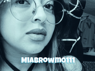 Miabrowm0111