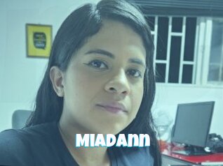 miadann Miss Gros Seins