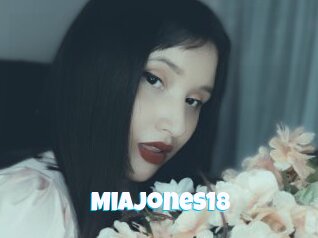 Miajones18