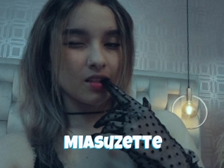 Miasuzette