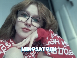 mikosatomi Miss Gros Seins