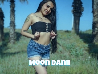 Moon_danii