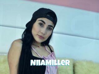 NiiaMiller Miss Gros Seins
