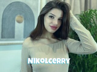 nikolcerry Miss Gros Seins